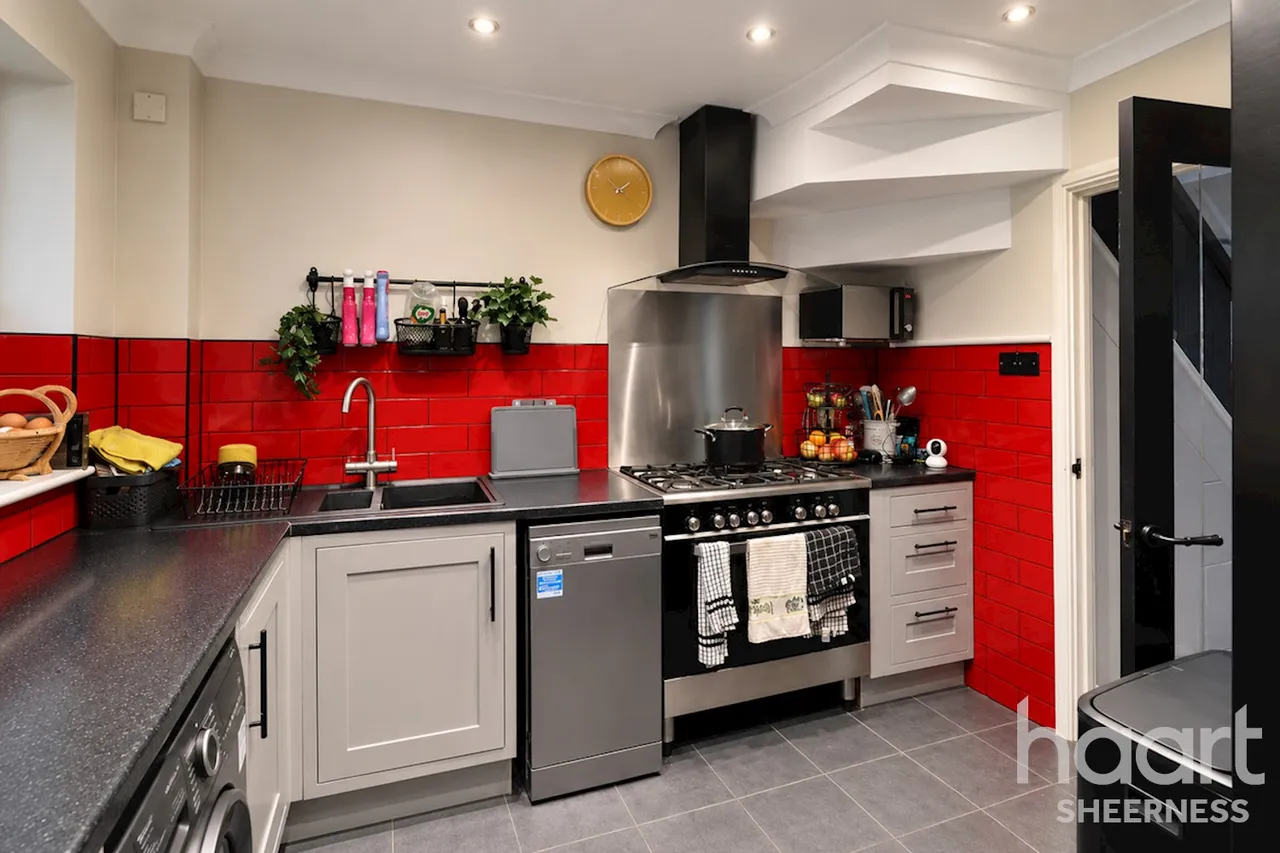 Fleetwood Close, Sheerness, ME12, photo 6