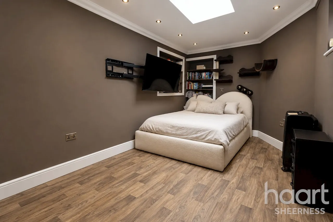 Fleetwood Close, Sheerness, ME12, photo 15