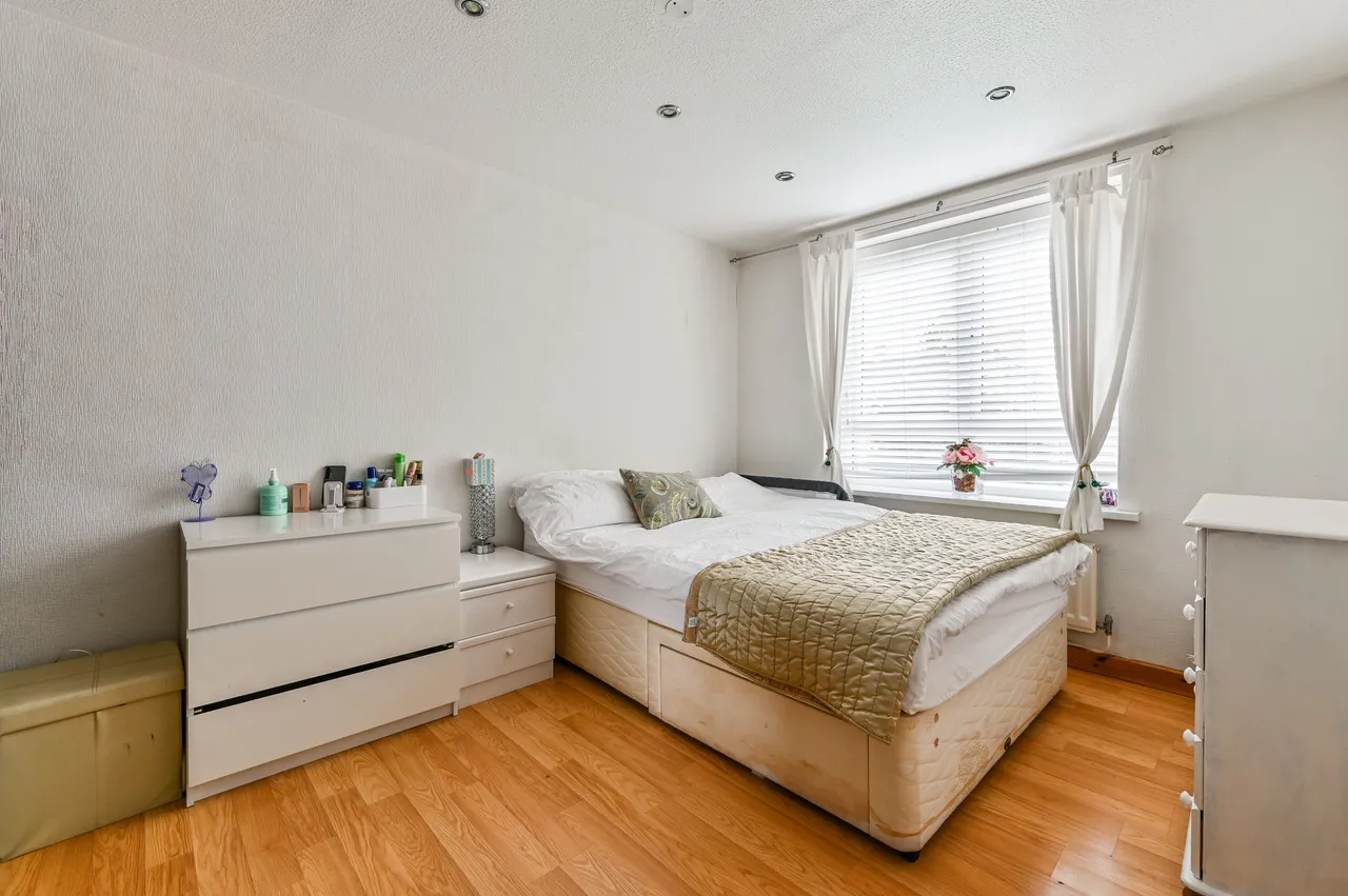31 Coombe House, Dalmeny Avenue, London, photo 4