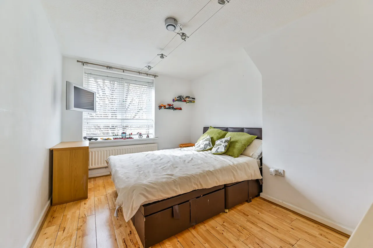 31 Coombe House, Dalmeny Avenue, London, photo 3