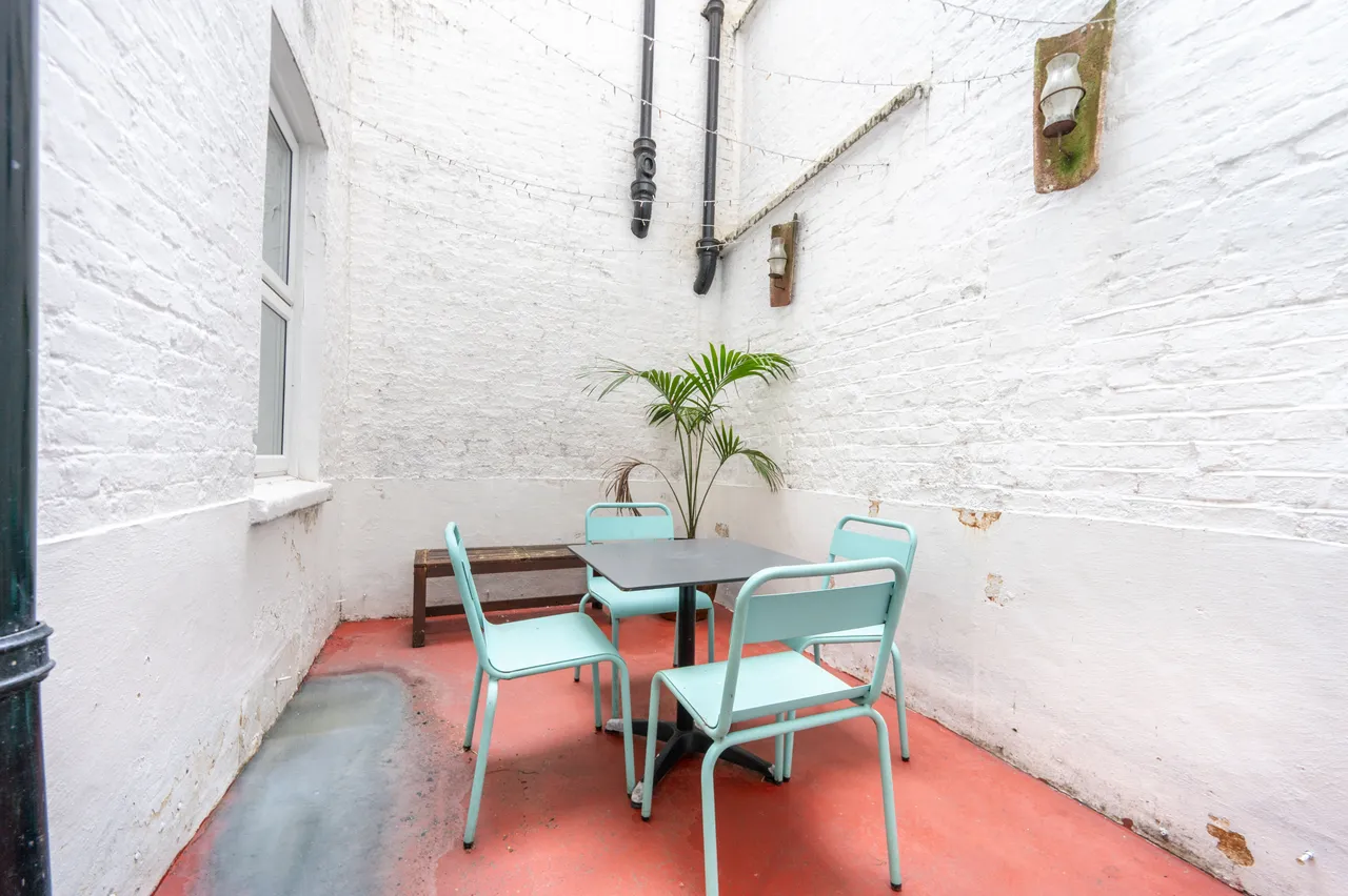 Flat A, 30 Gloucester Terrace, London, photo 4