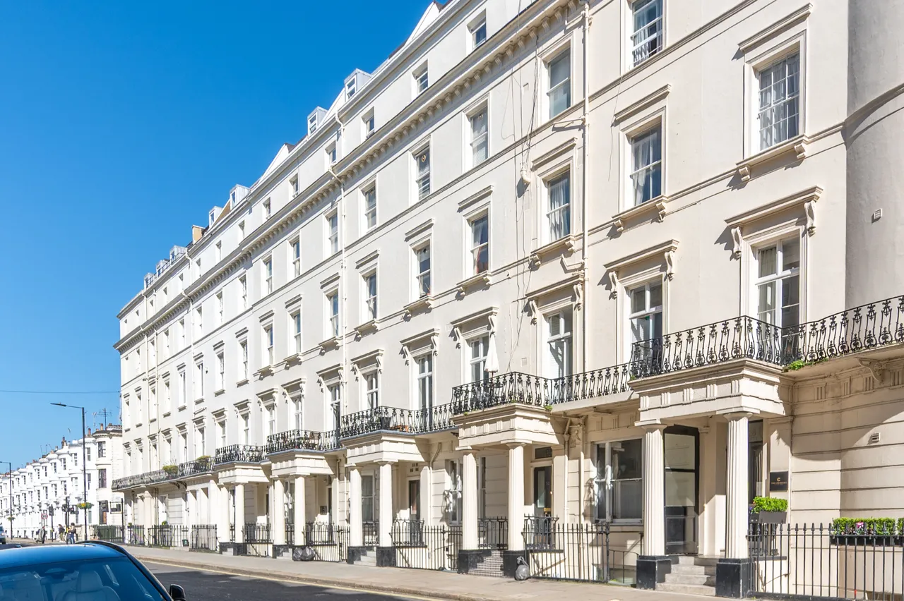 Flat A, 30 Gloucester Terrace, London, photo 2