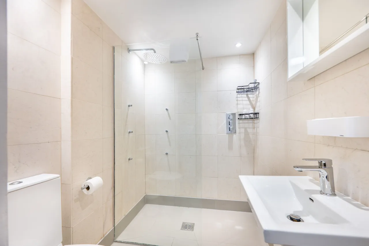 Flat A, 30 Gloucester Terrace, London, photo 5