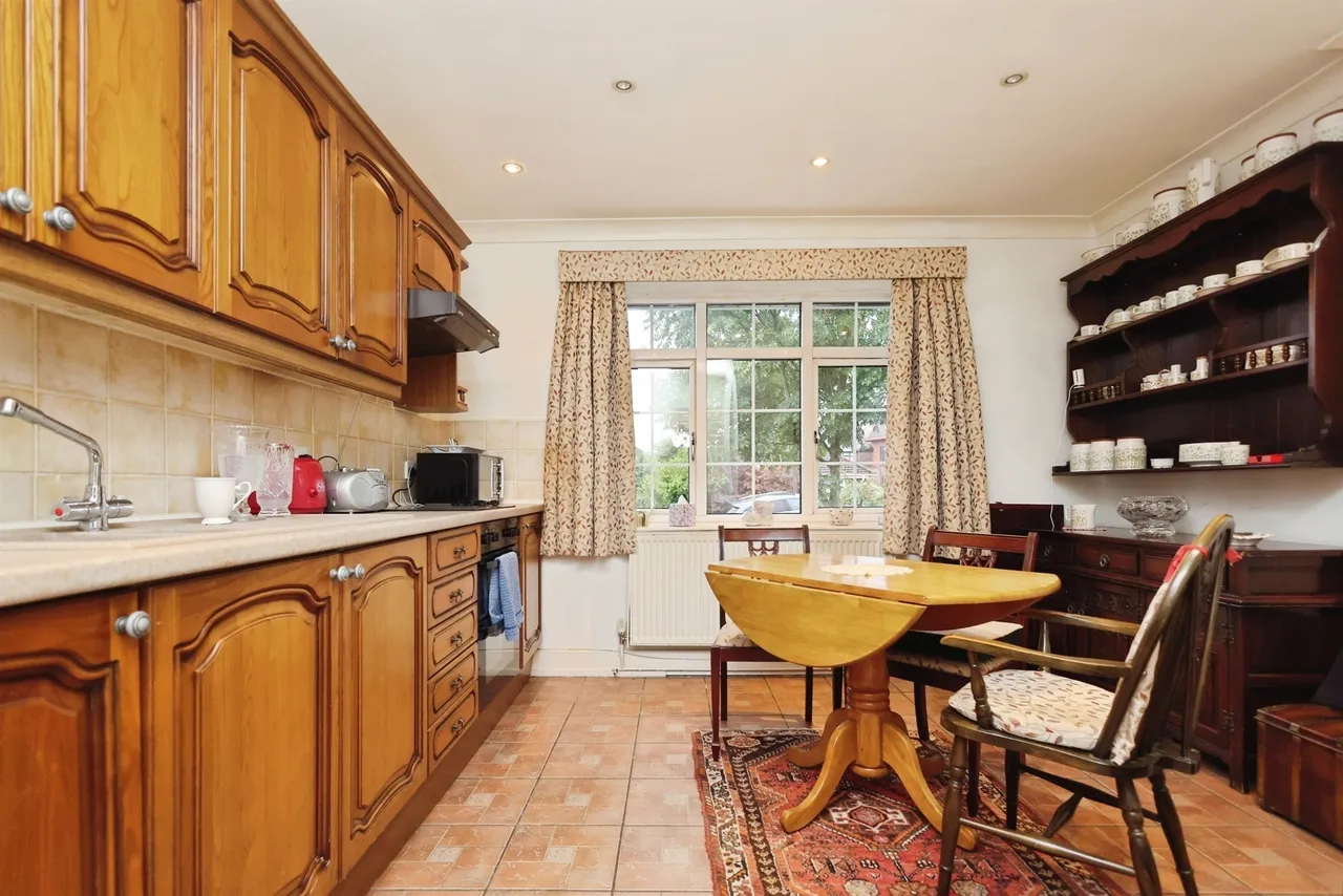 Acres Road, BRIERLEY HILL, photo 6