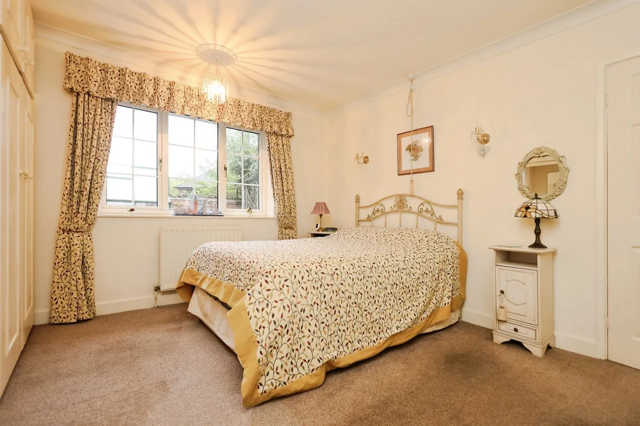 Acres Road, BRIERLEY HILL, photo 5
