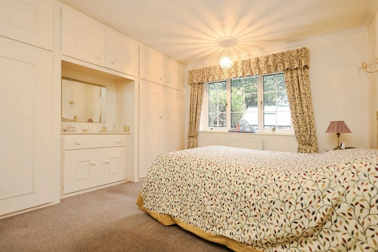 Acres Road, BRIERLEY HILL, photo 4