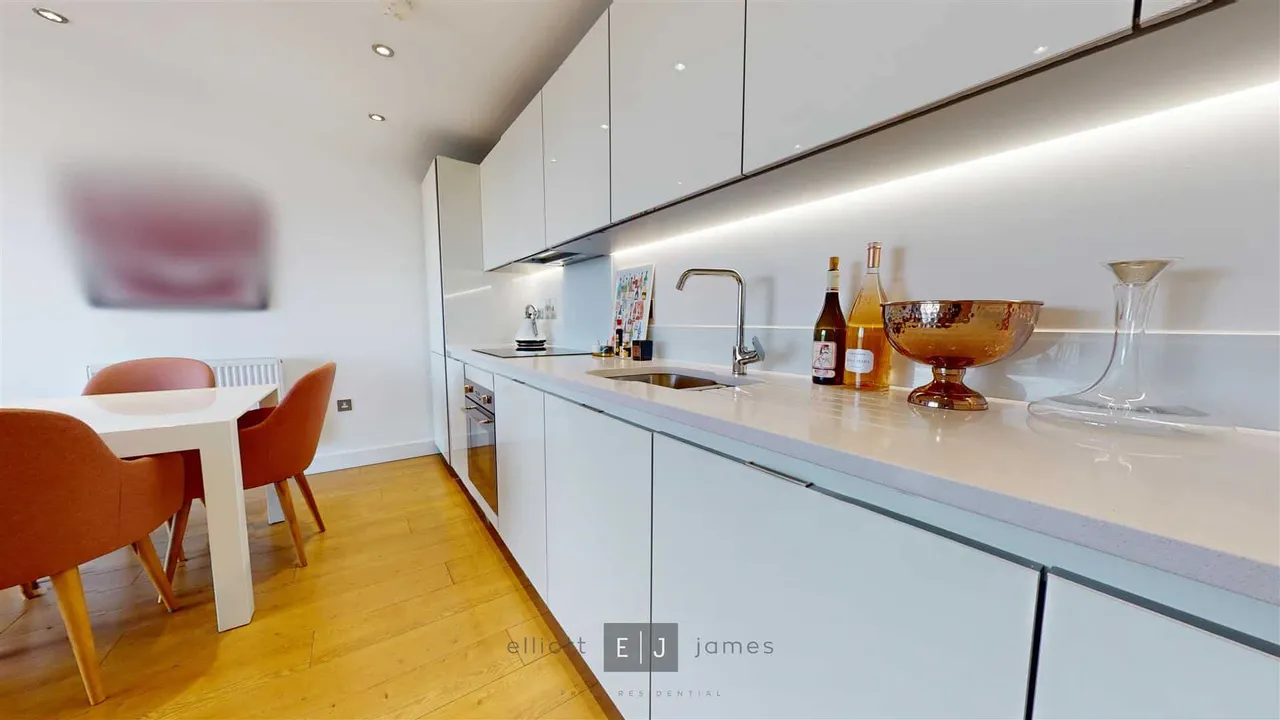 The Broadway, Loughton, IG10, photo 6