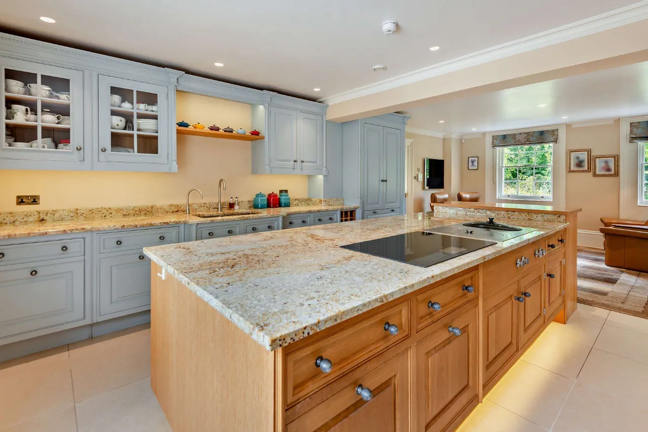 Theale, Reading, RG7, photo 18