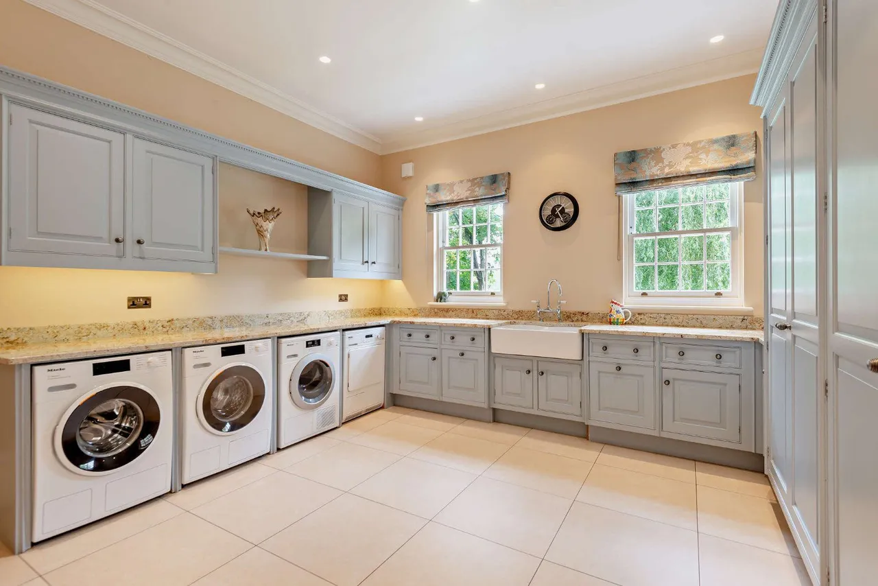 Theale, Reading, RG7, photo 37