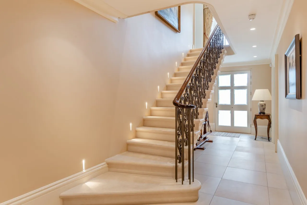 Theale, Reading, RG7, photo 28