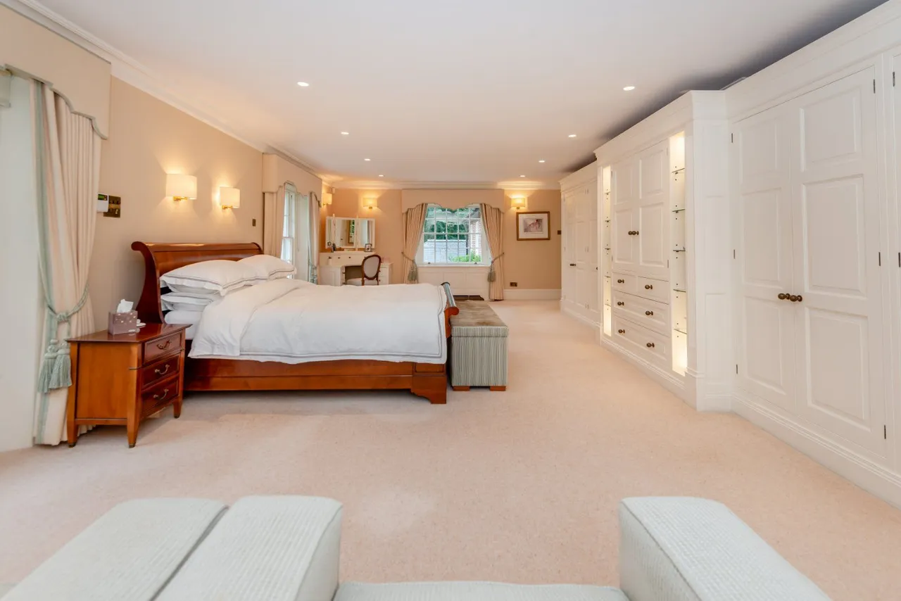 Theale, Reading, RG7, photo 31