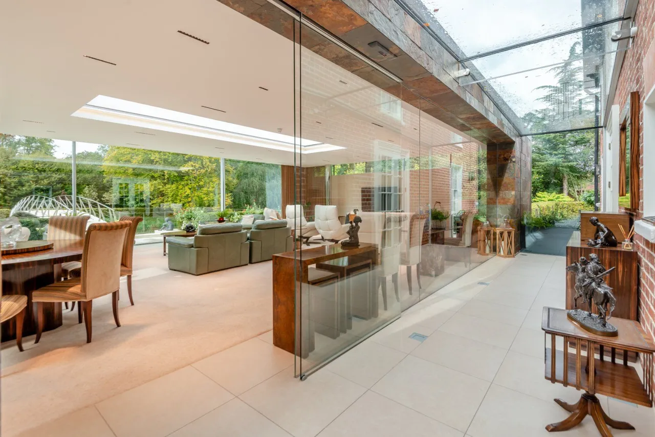 Theale, Reading, RG7, photo 21
