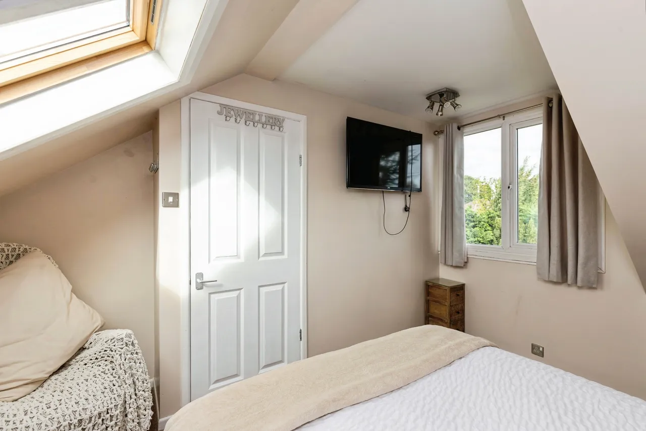 High Howe Lane, Bournemouth, BH11, photo 24