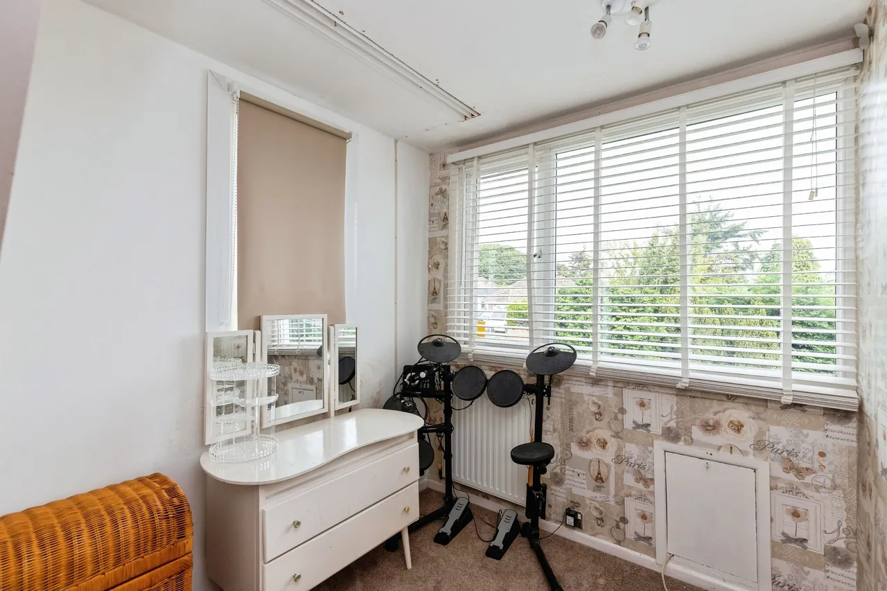 High Howe Lane, Bournemouth, BH11, photo 27
