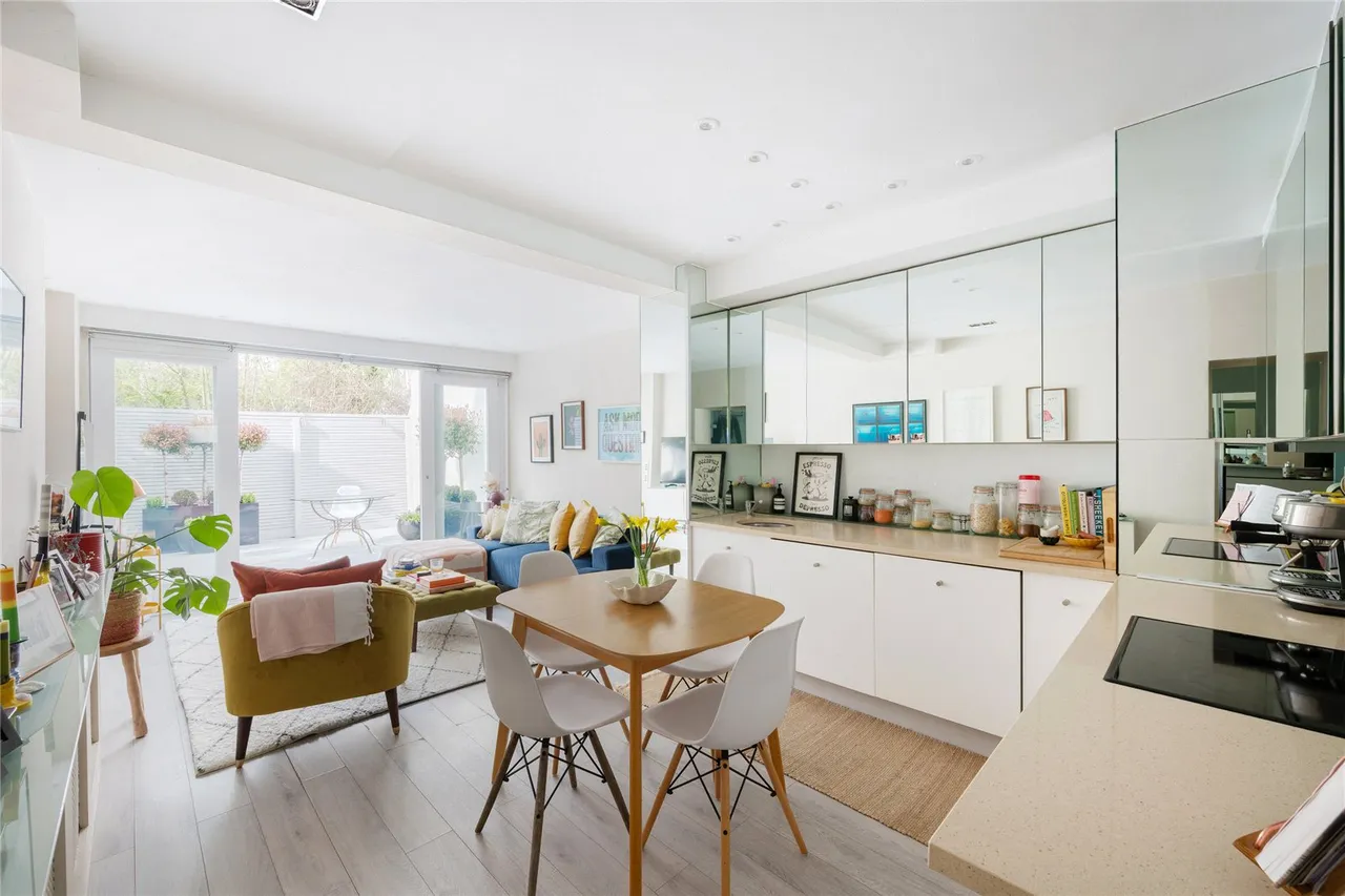 Brondesbury Road, Queen's Park, NW6, photo 6