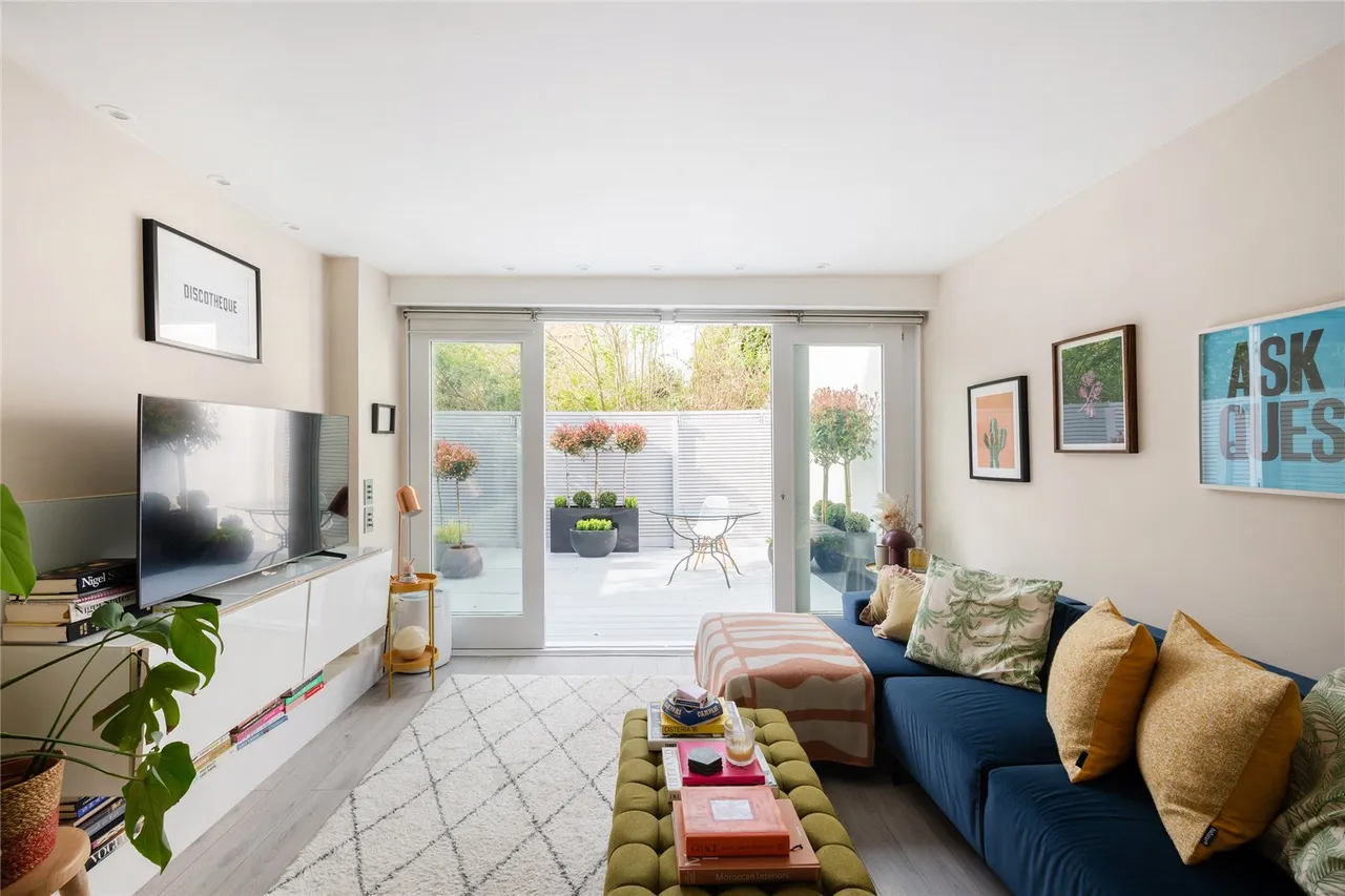 Brondesbury Road, Queen's Park, NW6, photo 4