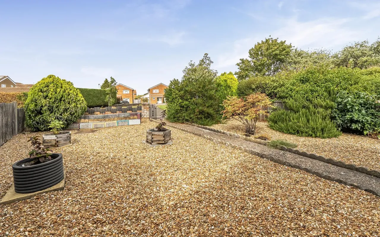Belvoir Walk, Bedford, photo 14