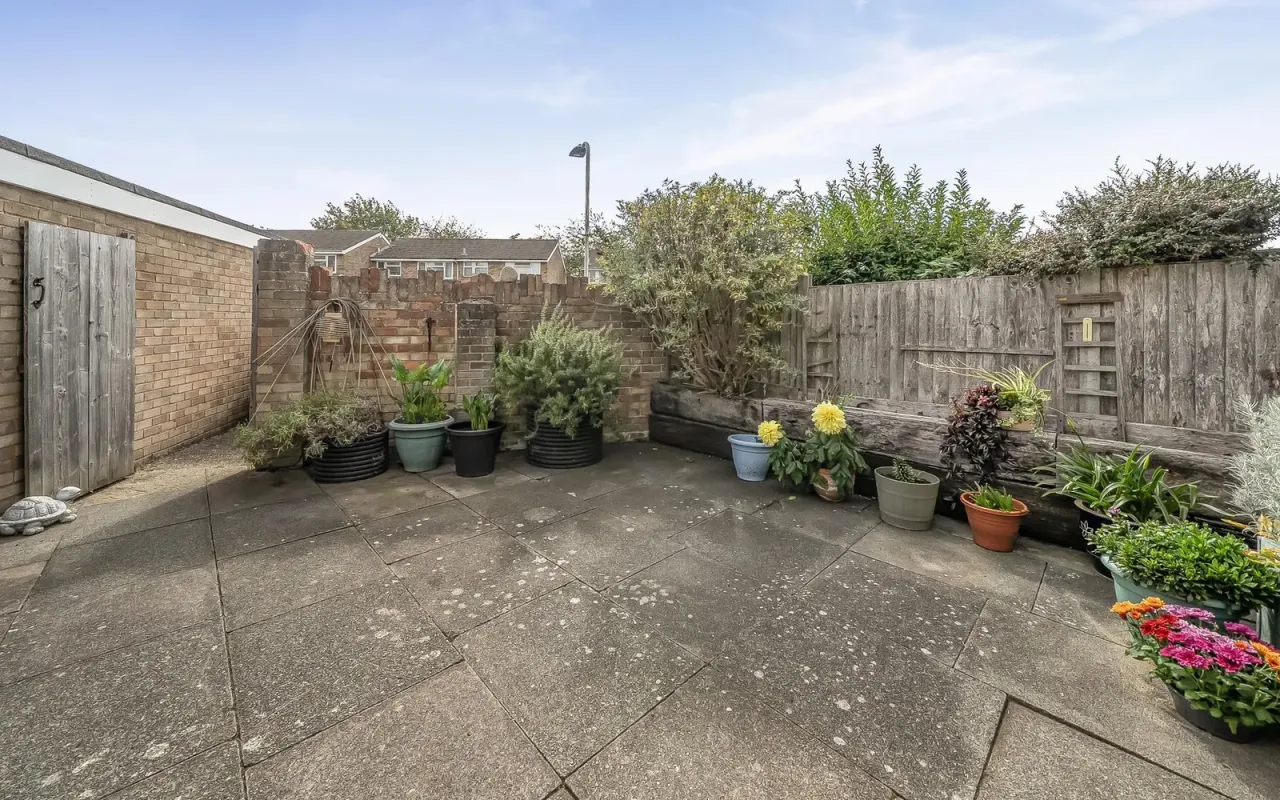 Belvoir Walk, Bedford, photo 11