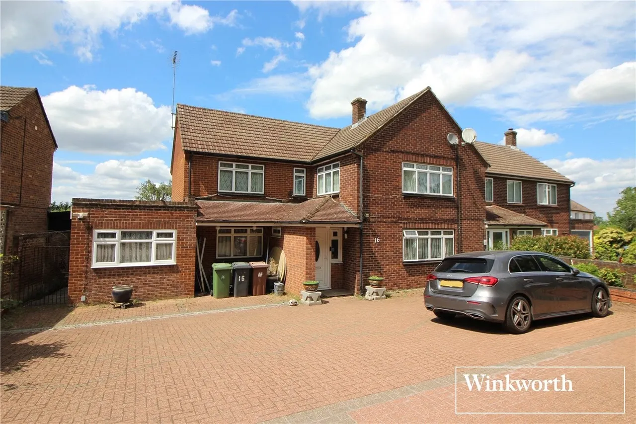 5 bed house for sale — Carrington Avenue, Borehamwood, Hertfordshire, WD6