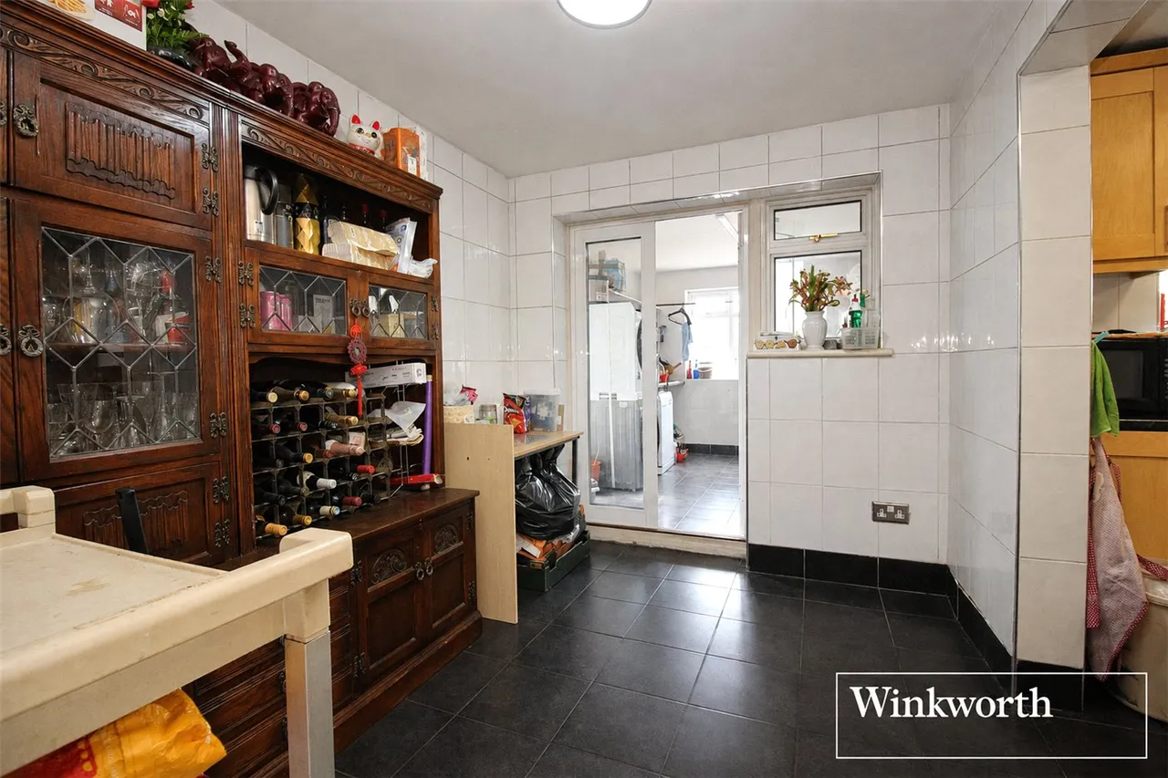 Carrington Avenue, Borehamwood, Hertfordshire, WD6, photo 8