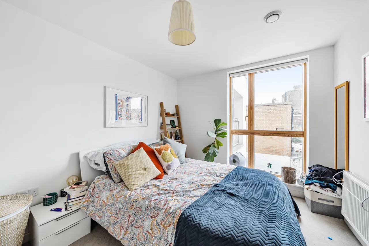 Flat 6, Wesleyan School House, 41 Leswin Road, London, photo 4