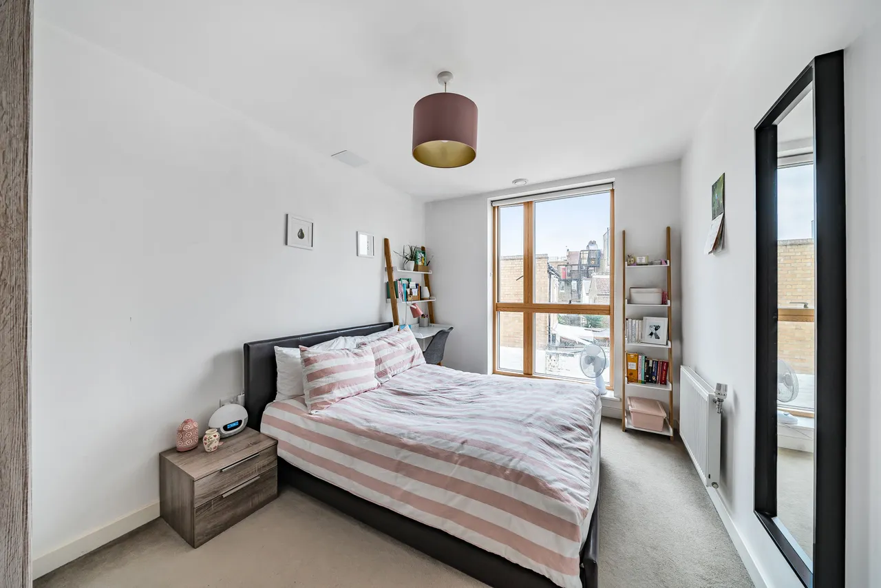 Flat 6, Wesleyan School House, 41 Leswin Road, London, photo 3