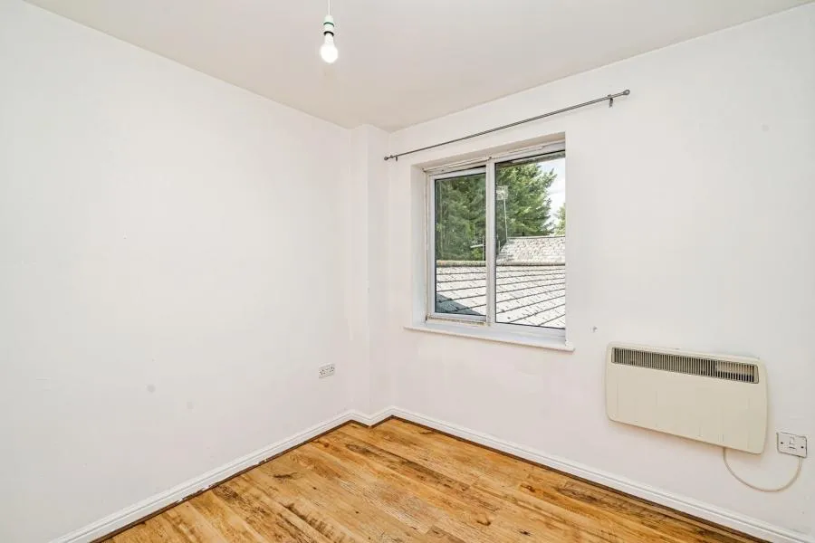West End Road, High Wycombe, HP11, photo 11
