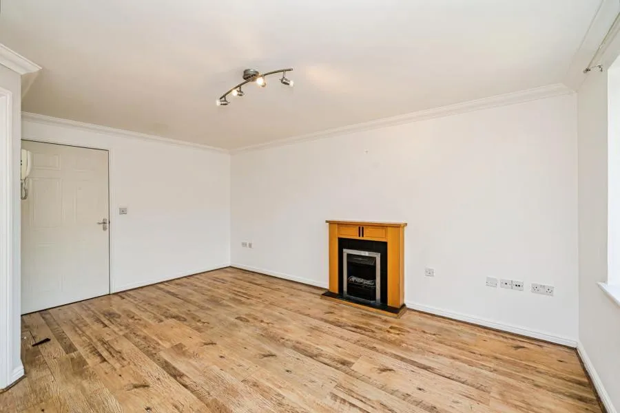 West End Road, High Wycombe, HP11, photo 5