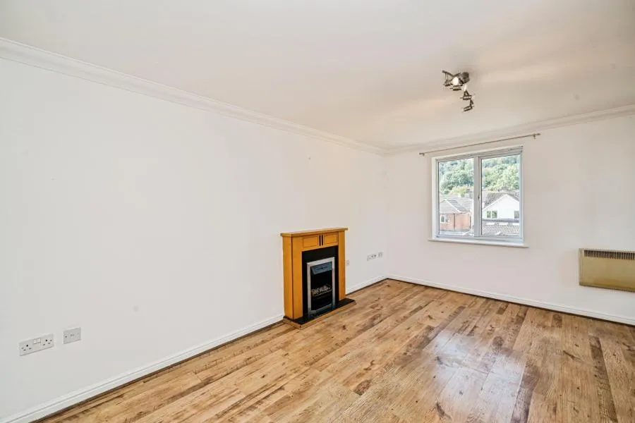 West End Road, High Wycombe, HP11, photo 6