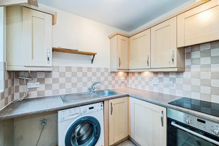 West End Road, High Wycombe, HP11, photo 4