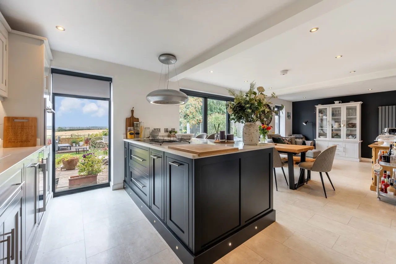 Newton Drive, Cherry Willingham, Lincoln, LN3 4GP, photo 6