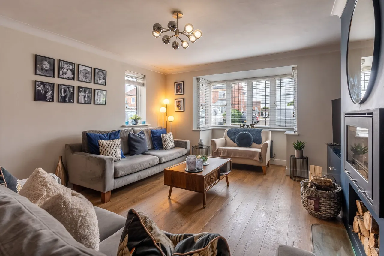Newton Drive, Cherry Willingham, Lincoln, LN3 4GP, photo 2