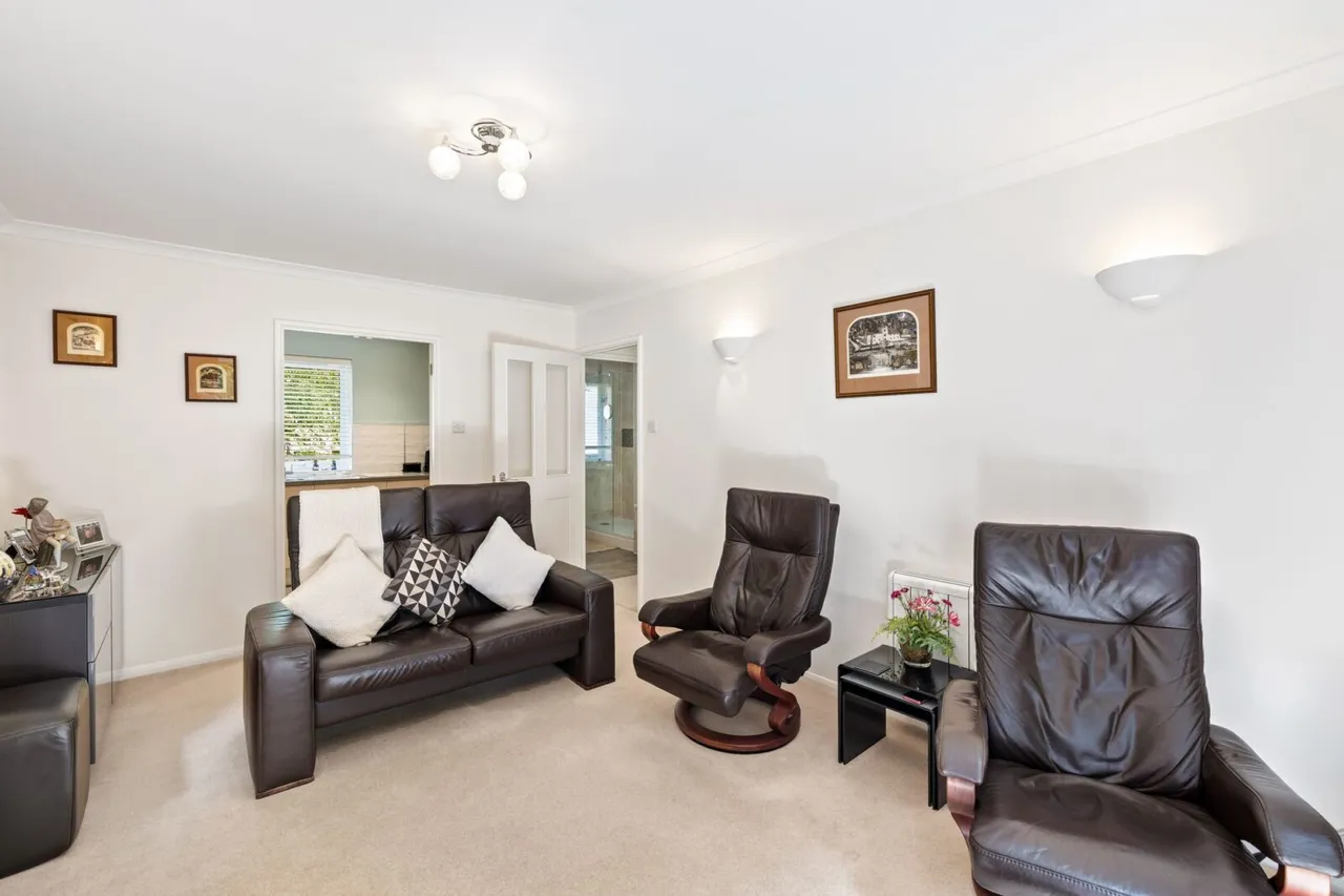 Sackville Court Fairfield Road, East Grinstead, East Grinstead, RH19 4HQ, photo 8