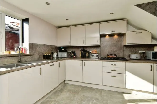 Somerset Avenue, Stoke-On-Trent, photo 6