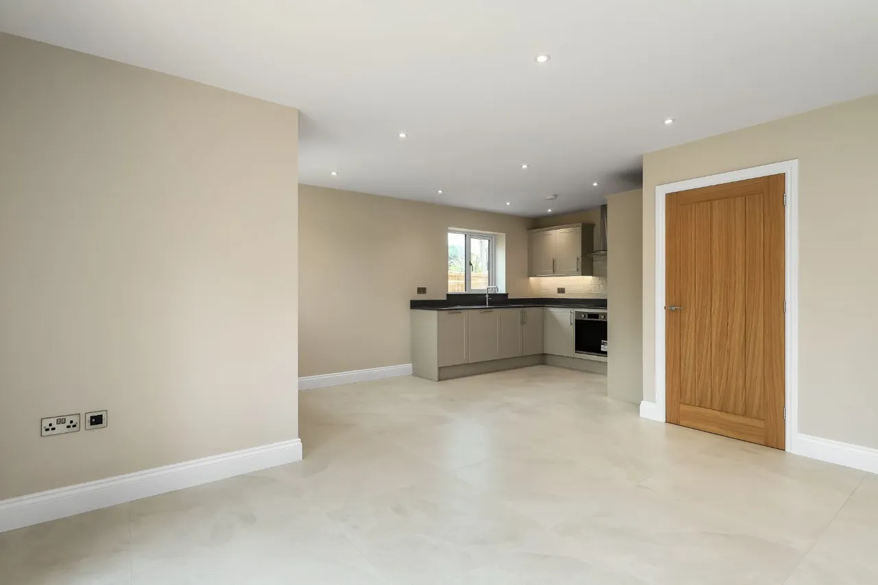 Tozer Way, Whaddon, Salisbury, Wiltshire, SP5 3FT, photo 3