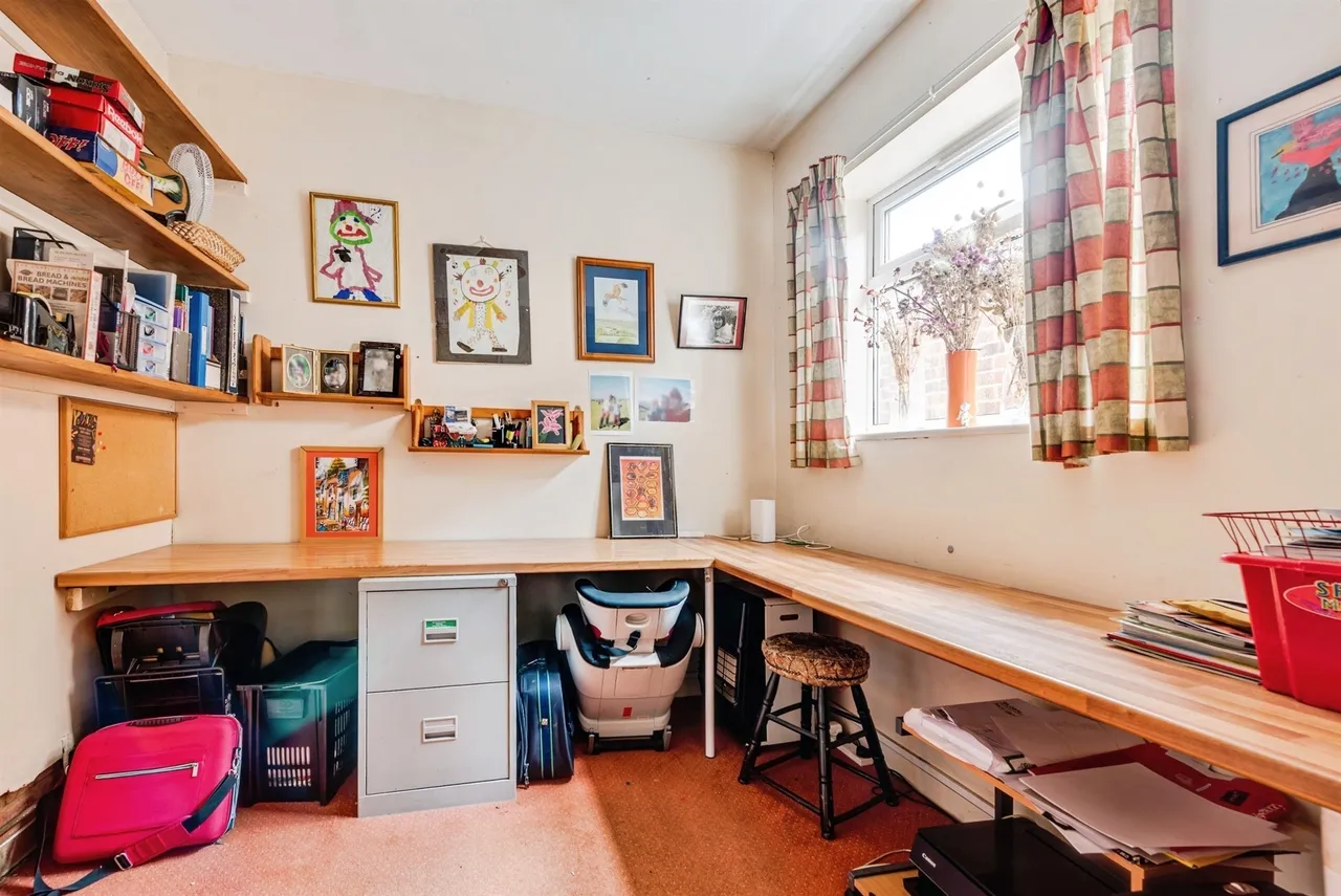 Marriotts Close, Haddenham, Aylesbury, photo 11
