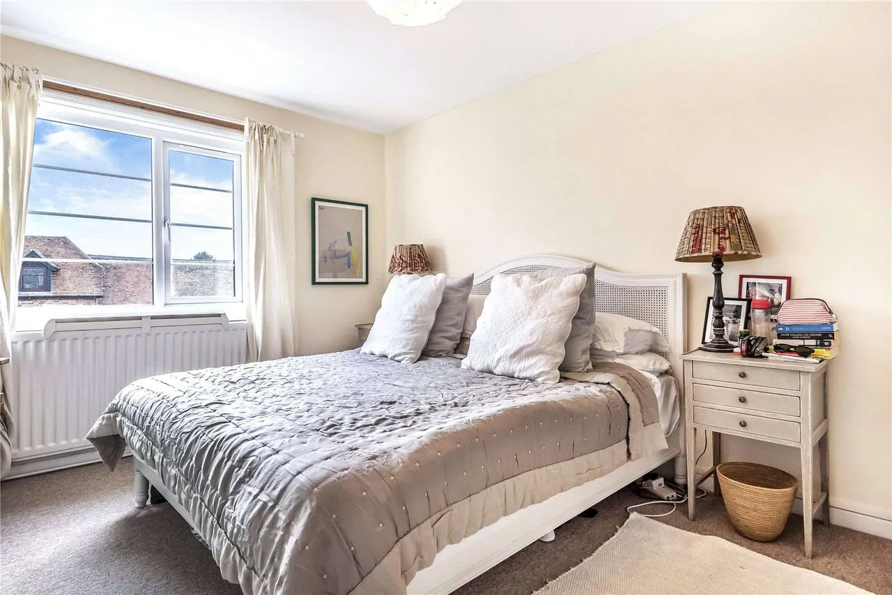 Wootton St. Lawrence, Basingstoke, RG23, photo 5