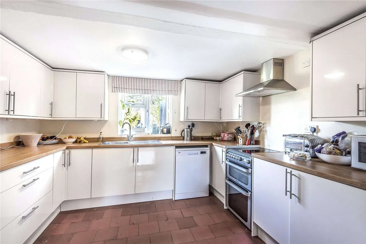 Wootton St. Lawrence, Basingstoke, RG23, photo 3