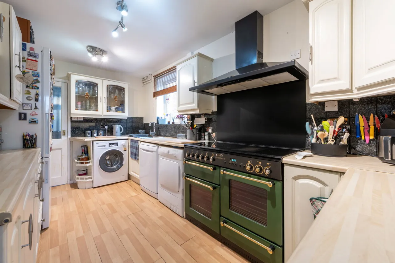 West Coker Road, Yeovil, BA20, photo 5