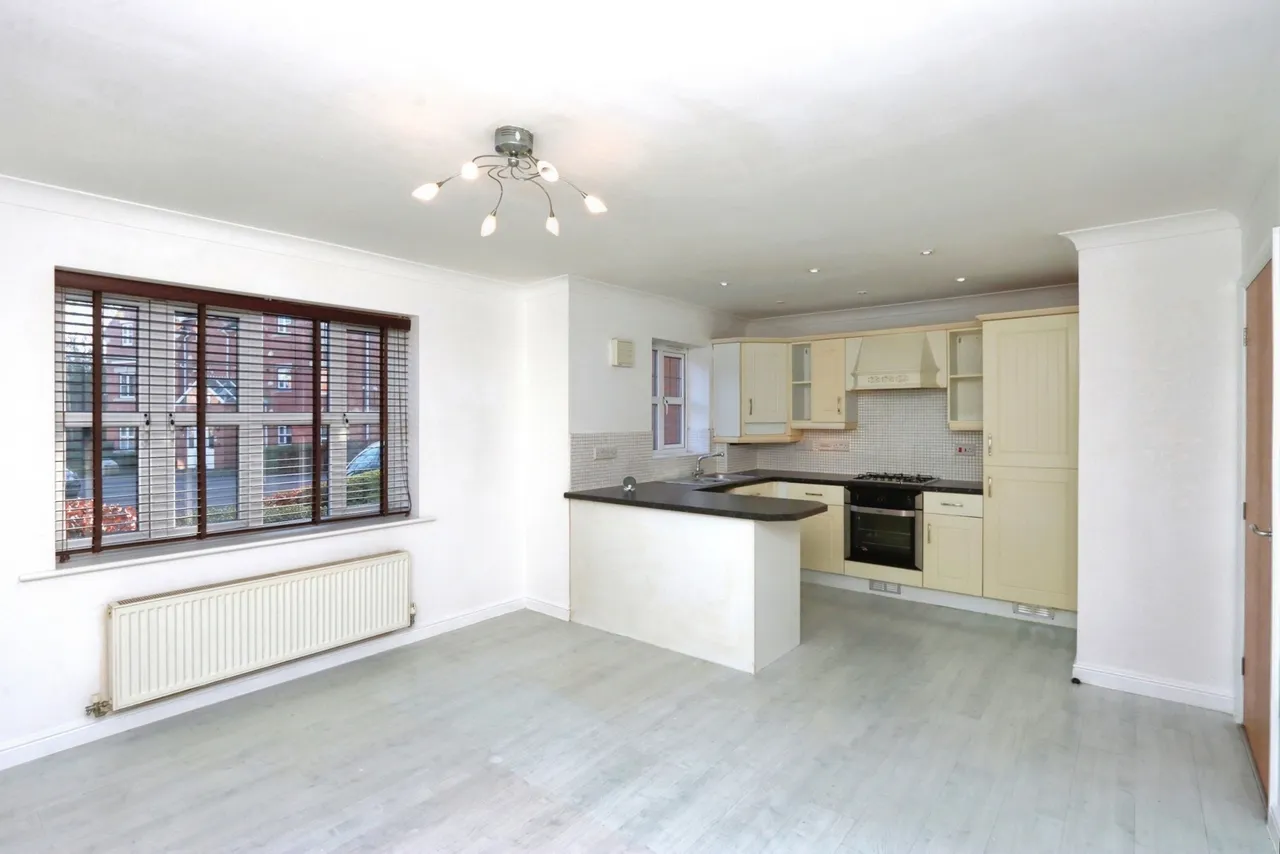 Pickard Drive, Sheffield, South Yorkshire, S13, photo 2