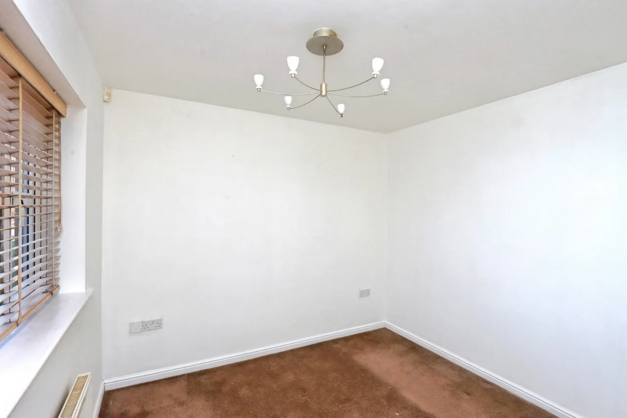 Pickard Drive, Sheffield, South Yorkshire, S13, photo 16