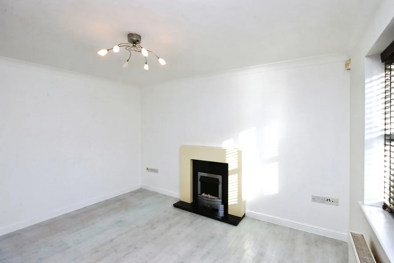 Pickard Drive, Sheffield, South Yorkshire, S13, photo 13