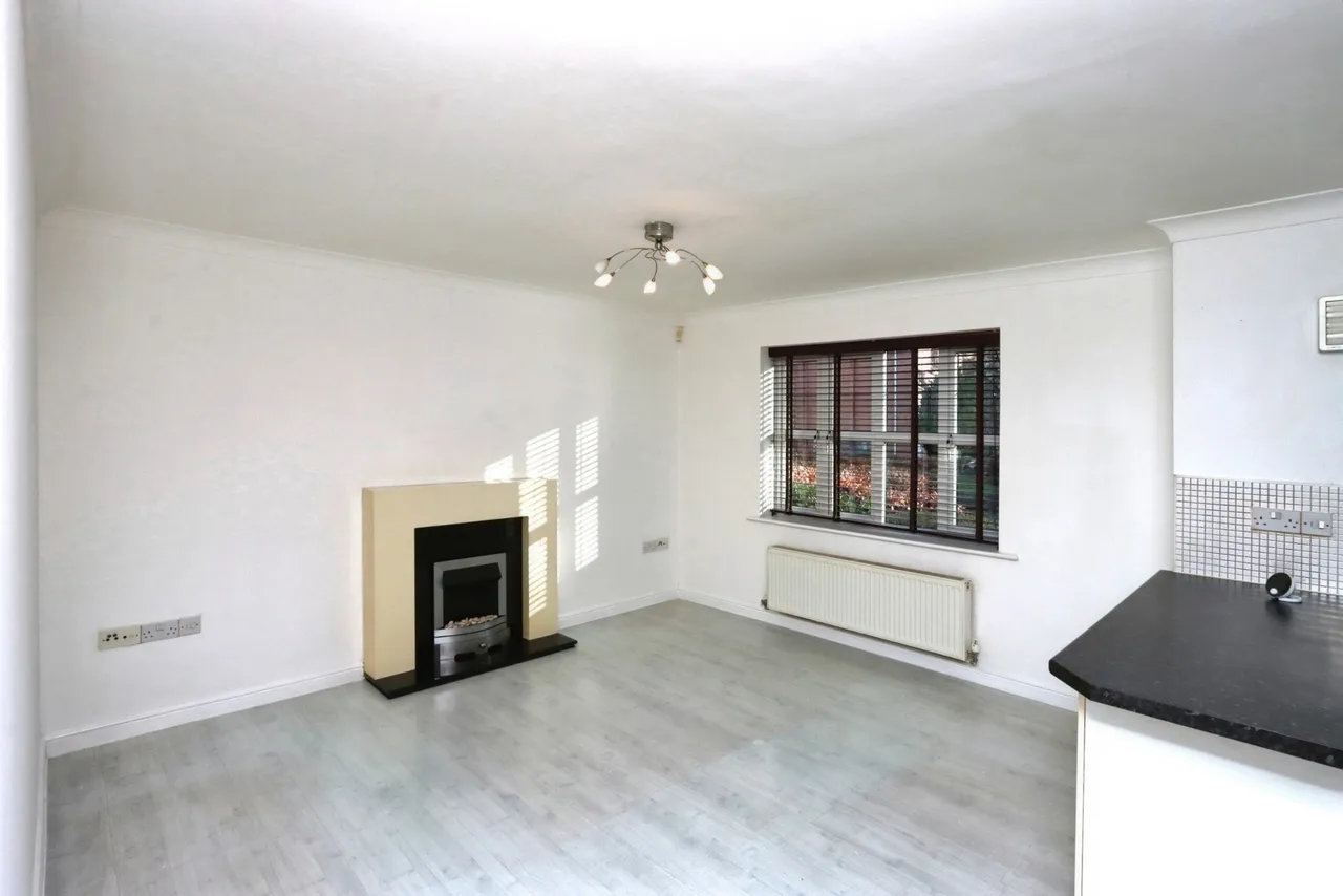 Pickard Drive, Sheffield, South Yorkshire, S13, photo 3