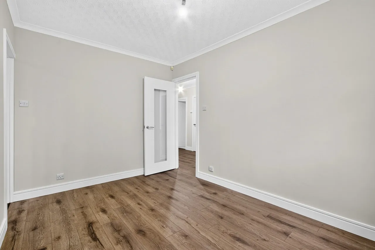 Mains Avenue, Giffnock, G46, photo 9