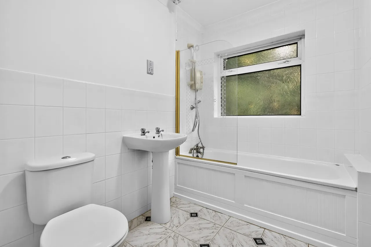 Mains Avenue, Giffnock, G46, photo 24