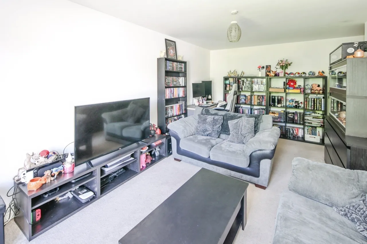 Rider Close, Nuneaton, Warwickshire, CV10, photo 4