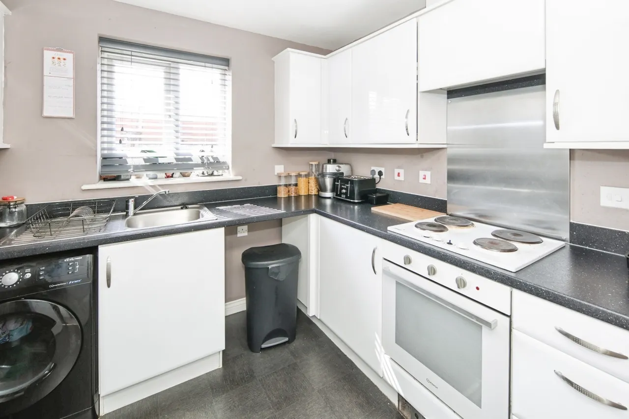 Rider Close, Nuneaton, Warwickshire, CV10, photo 2