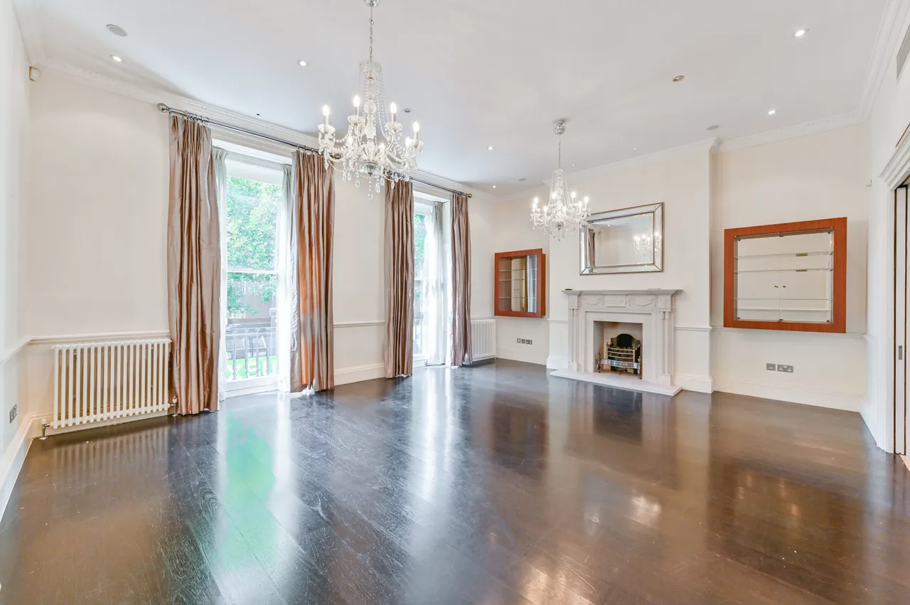 12 Gloucester Place, London, photo 2