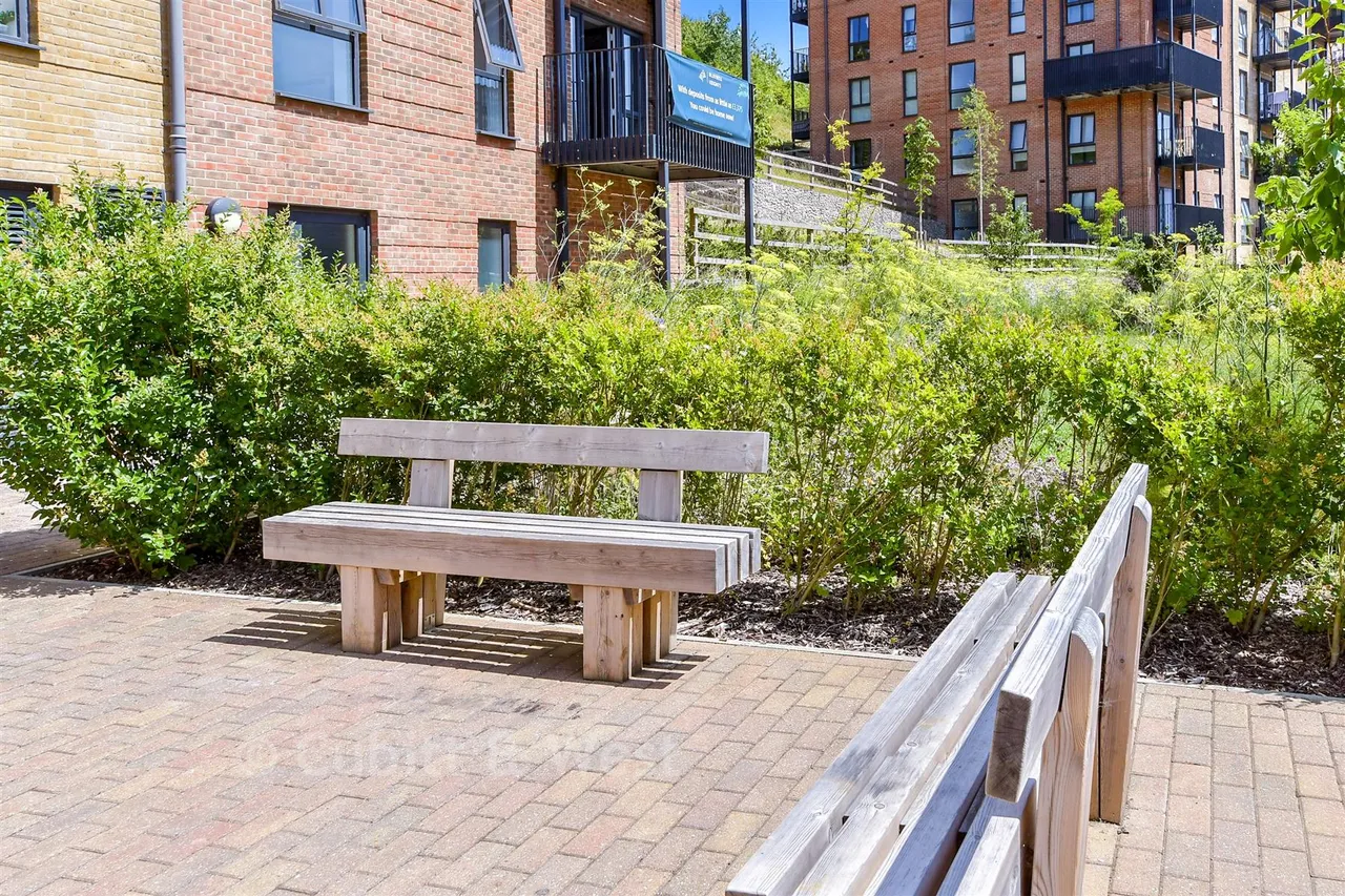2 bed flat for sale, Denman Place, Coldean, BN1