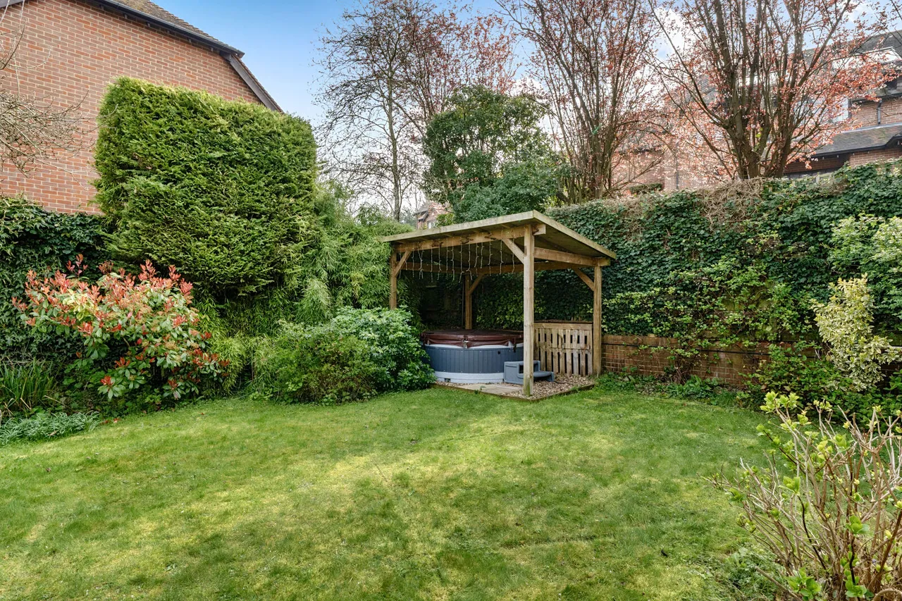 Hill Gardens, Streatley, RG8, photo 29